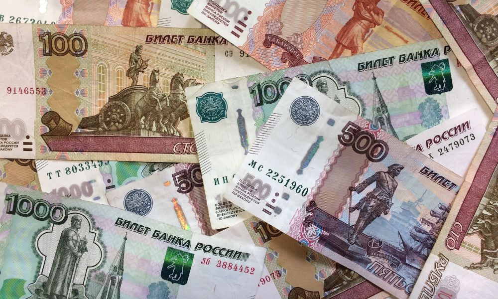 RUB là gì? Những yếu tố ảnh hưởng trực tiếp đến giá trị của đồng RUB 2 Đồng Rubles