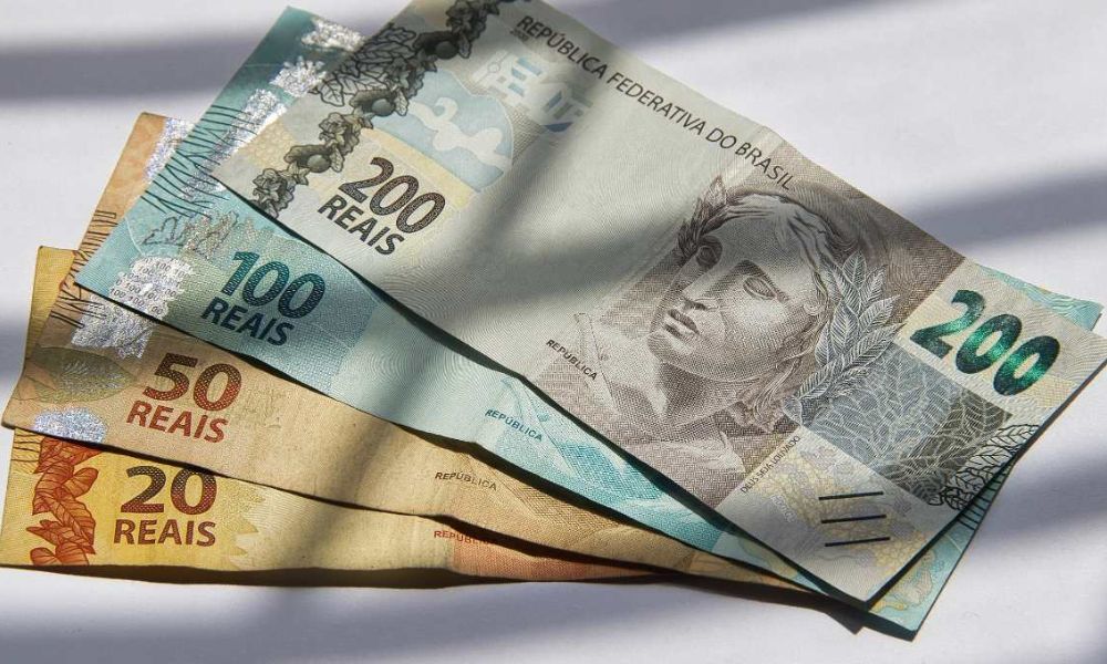 BRL là gì? Những yếu tố ảnh hưởng trực tiếp đến giá trị của đồng BRL 4 Thời tiết và thiên tai ảnh hưởng đến đồng BRL